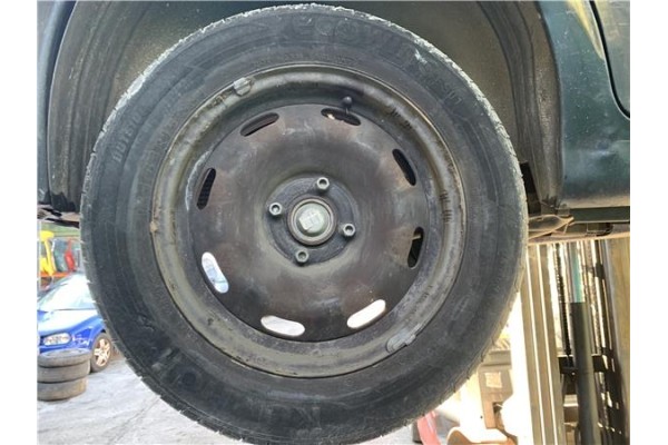 Recambio de llanta para peugeot 207 1.4 referencia OEM IAM 5401P4  