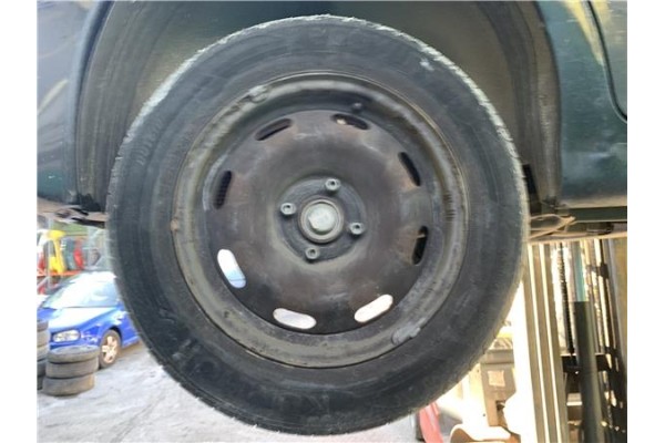 Recambio de llanta para peugeot 207 1.4 referencia OEM IAM 5401P4  