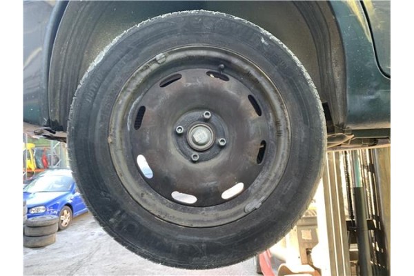 Recambio de llanta para peugeot 207 1.4 referencia OEM IAM 5401P4  