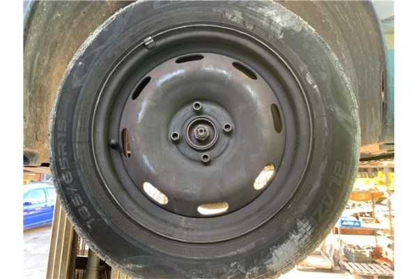 Recambio de llanta para peugeot 207 1.4 referencia OEM IAM 2150750 5401P4 