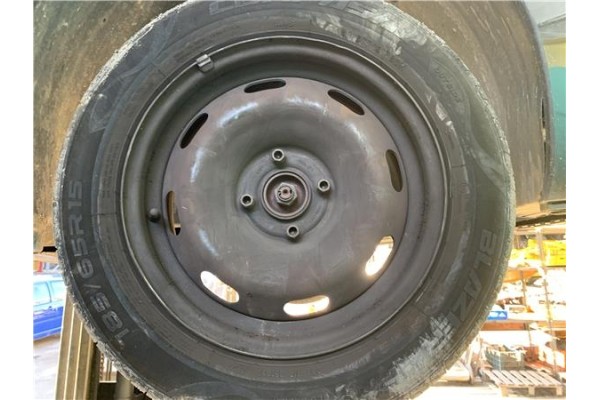 Recambio de llanta para peugeot 207 1.4 referencia OEM IAM 2150750 5401P4 