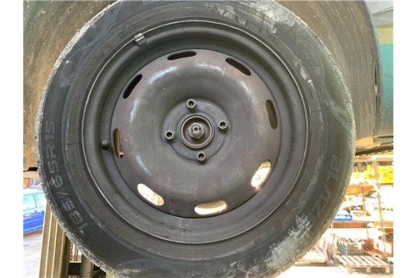 Recambio de llanta para peugeot 207 1.4 referencia OEM IAM 2150750 5401P4 