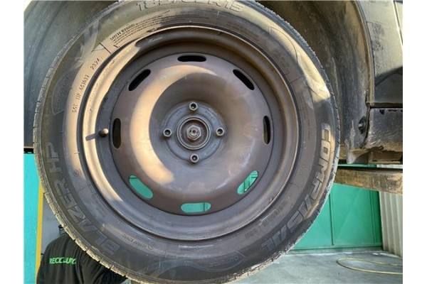 Recambio de llanta para peugeot 207 1.4 referencia OEM IAM 2150750 5401P4 