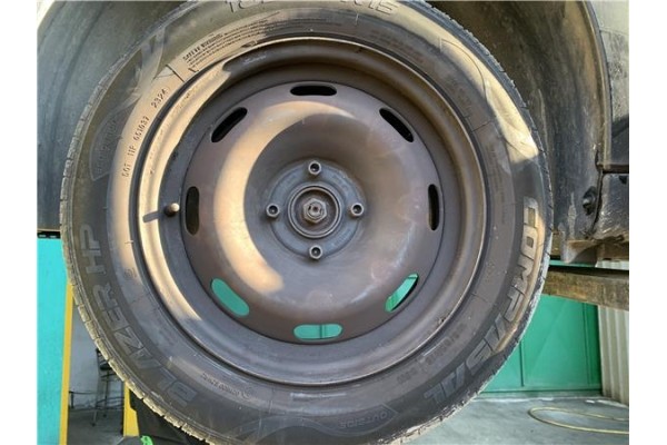 Recambio de llanta para peugeot 207 1.4 referencia OEM IAM 2150750 5401P4 