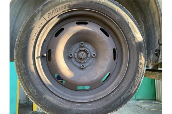 Recambio de llanta para peugeot 207 1.4 referencia OEM IAM 2150750 5401P4 