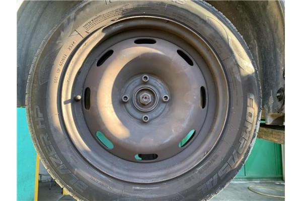 Recambio de llanta para peugeot 207 1.4 referencia OEM IAM 2150750 5401P4 