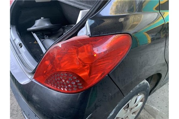 Recambio de piloto trasero derecho para peugeot 207 1.4 referencia OEM IAM 6351Y7  