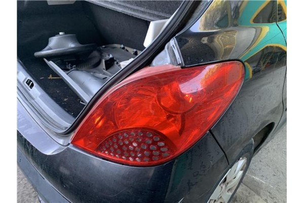 Recambio de piloto trasero derecho para peugeot 207 1.4 referencia OEM IAM 6351Y7  