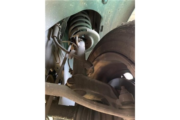 Recambio de amortiguador delantero derecho para peugeot 207 1.4 referencia OEM IAM 520858  