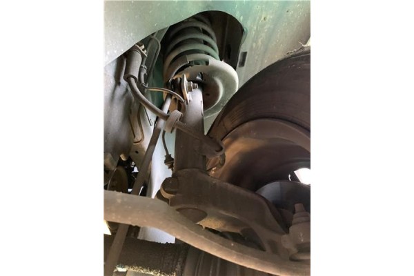 Recambio de amortiguador delantero derecho para peugeot 207 1.4 referencia OEM IAM 520858  