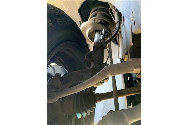 Recambio de amortiguador delantero izquierdo para peugeot 207 1.4 referencia OEM IAM 520857  