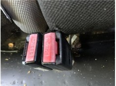 Recambio de anclaje cinturon trasero derecho para peugeot 207 1.4 referencia OEM IAM 9151739 8974TA 