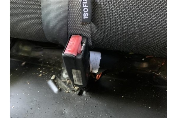 Recambio de anclaje cinturon trasero izquierdo para peugeot 207 1.4 referencia OEM IAM 96498078XX 9151739 