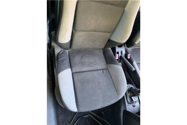 Recambio de asiento delantero derecho para peugeot 207 1.4 referencia OEM IAM 8906GC  