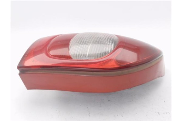 Recambio de piloto trasero izquierdo para citroen xsara picasso 2.0 hdi referencia OEM IAM 6350N0  