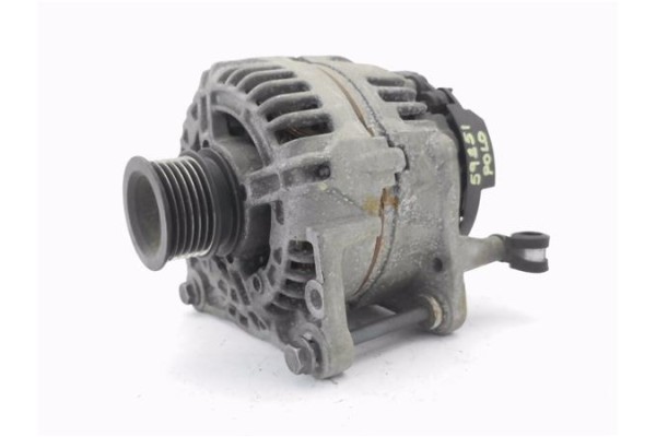 Recambio de alternador para volkswagen polo iv (9n1) 1.4 16v referencia OEM IAM 037903025M  