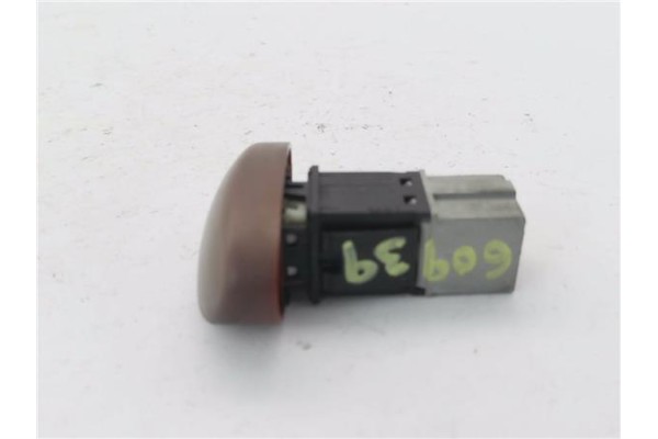 Recambio de interruptor luces emergencia para citroen xsara picasso 2.0 hdi referencia OEM IAM 655422  