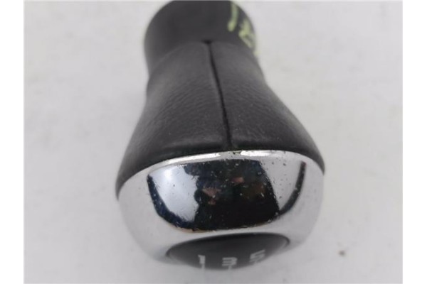 Recambio de pomo palanca cambio para citroen c1 1.0 city edition referencia OEM IAM B0009591WM  