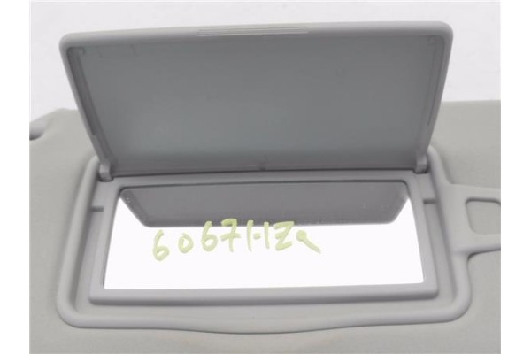 Recambio de parasol izquierdo para citroen c1 1.0 city edition referencia OEM IAM 16117728BJ  