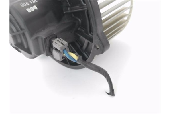 Recambio de motor calefaccion para kia carnival 2.9 crdi referencia OEM IAM B308830200º  