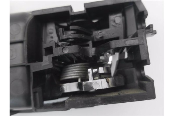 Recambio de manilla int. puerta trasero izquierda para citroen c1 1.0 city edition referencia OEM IAM 692060D271  