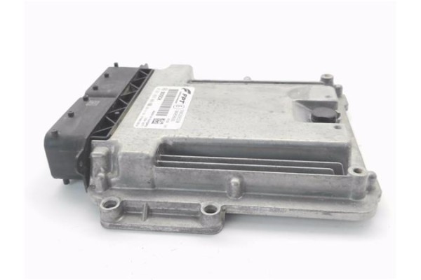 Recambio de centralita para iveco daily chasis 2.3 referencia OEM IAM 5803266230 281039009 