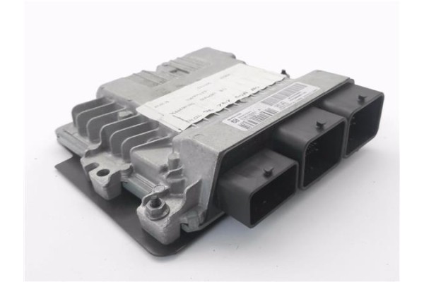 Recambio de centralita para citroen c4 berlina 1.6 attraction referencia OEM IAM 9676760880 S180123001E 