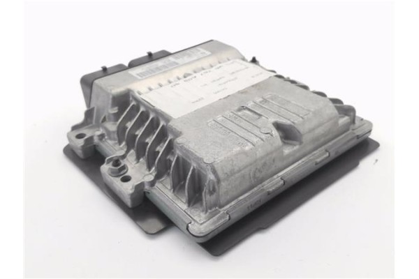 Recambio de centralita para citroen c4 berlina 1.6 attraction referencia OEM IAM 9676760880 S180123001E 