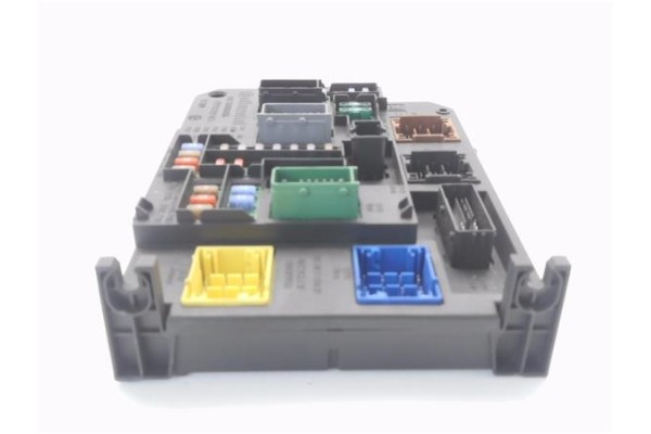 Recambio de bsi para citroen c4 berlina 1.6 attraction referencia OEM IAM 9665547480 S180121003H 