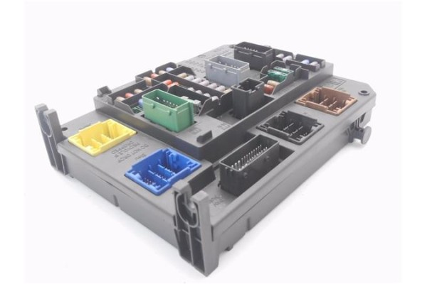 Recambio de bsi para citroen c4 berlina 1.6 attraction referencia OEM IAM 9665547480 S180121003H 