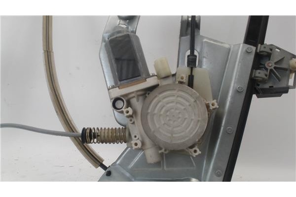Recambio de mecanismo elevalunas delantero izquierdo para bmw serie 5 berlina (e39) referencia OEM IAM 8252391  