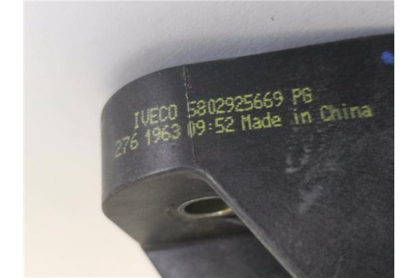 Recambio de soporte filtro gasoil para iveco daily chasis 2.3 referencia OEM IAM 5802925669  