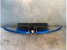 Recambio de rejilla capo para peugeot 206 cc cabrio-coupé 1.6 16v referencia OEM IAM 96495663XT 9651791577 