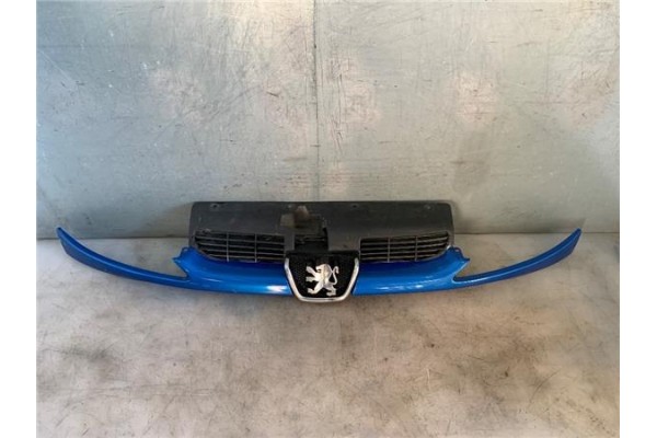 Recambio de rejilla capo para peugeot 206 cc cabrio-coupé 1.6 16v referencia OEM IAM 96495663XT 9651791577 