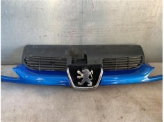 Recambio de rejilla capo para peugeot 206 cc cabrio-coupé 1.6 16v referencia OEM IAM 96495663XT 9651791577 