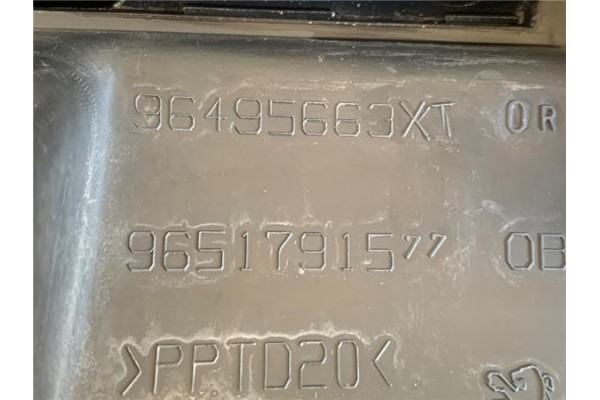 Recambio de rejilla capo para peugeot 206 cc cabrio-coupé 1.6 16v referencia OEM IAM 96495663XT 9651791577 