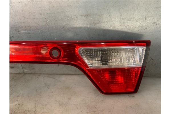 Recambio de piloto trasero central para seat toledo (1m2) 1.9 tdi referencia OEM IAM 1M5945225D  