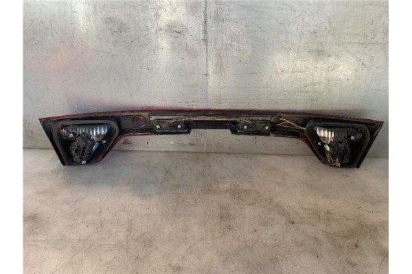 Recambio de piloto trasero central para seat toledo (1m2) 1.9 tdi referencia OEM IAM 1M5945225D  