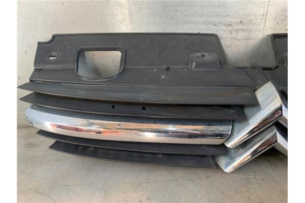 Recambio de rejilla capo para citroen c5 berlina 2.0 hdi (dcrhzb, dcrhze) referencia OEM IAM 9636751980  