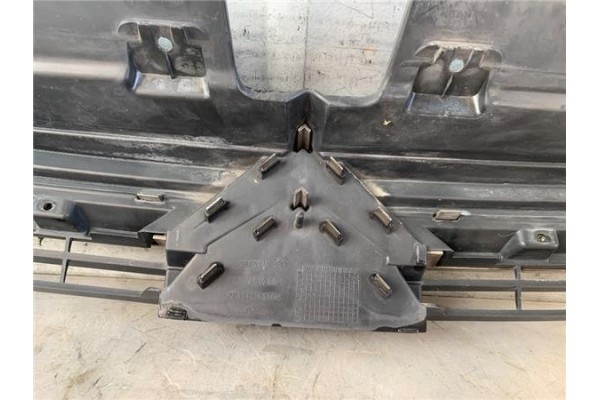 Recambio de rejilla capo para citroen c5 berlina 2.0 hdi (dcrhzb, dcrhze) referencia OEM IAM 9636751980  