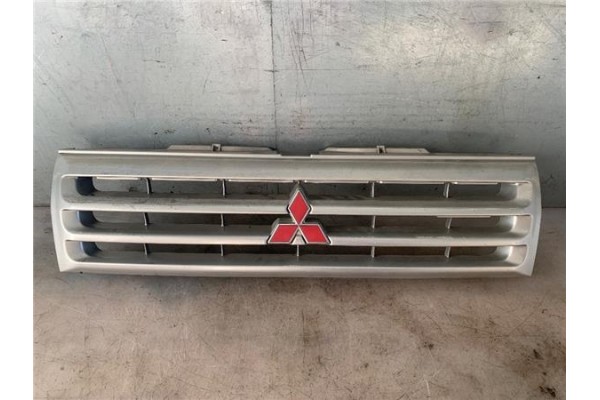 Recambio de rejilla capo para mitsubishi montero pinin (h6_w, h7_w) 1.8 gdi (h66w) referencia OEM IAM MR339275  