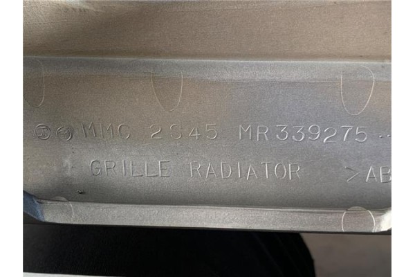 Recambio de rejilla capo para mitsubishi montero pinin (h6_w, h7_w) 1.8 gdi (h66w) referencia OEM IAM MR339275  