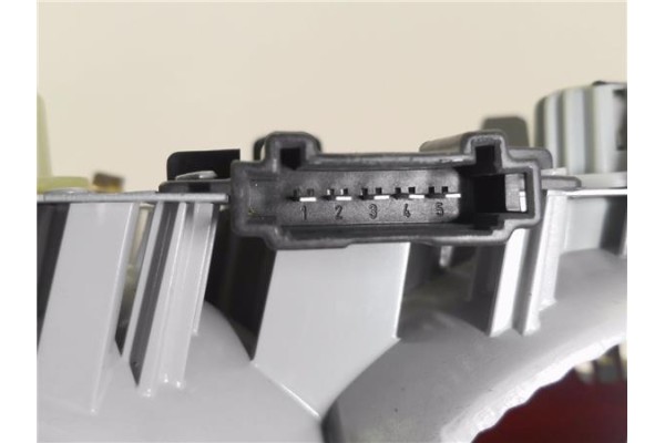 Recambio de piloto trasero derecho para mercedes-benz clase e (bm 210) berlina 2.0 200 (210.035) referencia OEM IAM A2108200264 