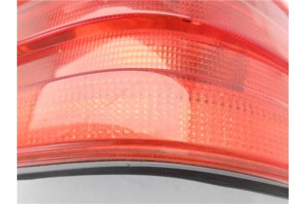 Recambio de piloto trasero derecho para mercedes-benz clase e (bm 210) berlina 2.0 200 (210.035) referencia OEM IAM A2108200264 