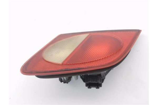 Recambio de piloto porton trasero izquierdo para mercedes-benz clase e (bm 210) berlina 2.0 200 (210.035) referencia OEM IAM A21