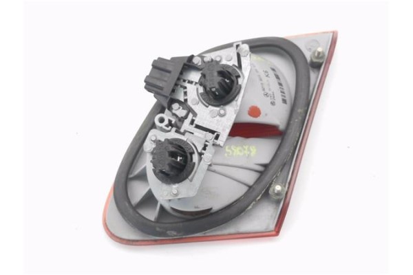 Recambio de piloto porton trasero izquierdo para mercedes-benz clase e (bm 210) berlina 2.0 200 (210.035) referencia OEM IAM A21