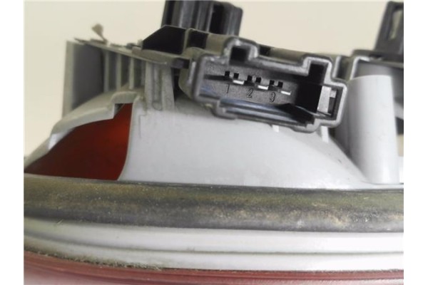 Recambio de piloto porton trasero izquierdo para mercedes-benz clase e (bm 210) berlina 2.0 200 (210.035) referencia OEM IAM A21