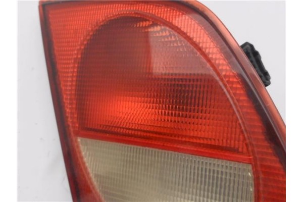 Recambio de piloto porton trasero izquierdo para mercedes-benz clase e (bm 210) berlina 2.0 200 (210.035) referencia OEM IAM A21