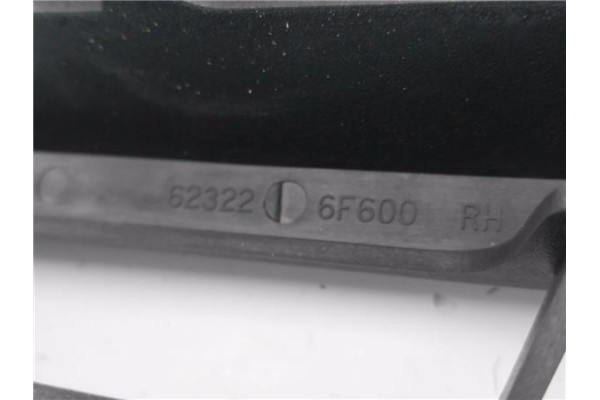 Recambio de rejilla capo para nissan micra (k11) 1.0 referencia OEM IAM 623226F600  