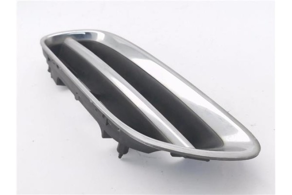 Recambio de rejilla capo para nissan micra (k11) 1.0 referencia OEM IAM 623326F600  